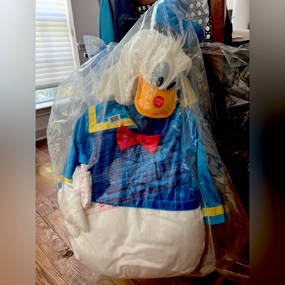 Disney store Donald Duck costume 18-24m - authentic, brand new sealed in bag.